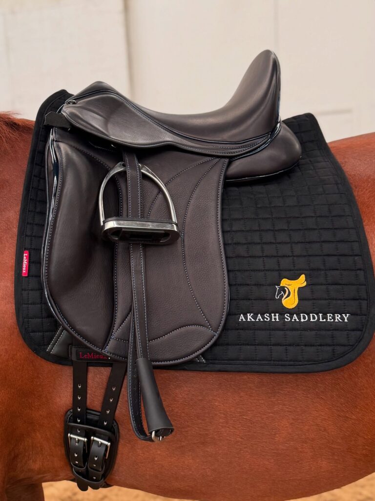 het perfecte zadel passend gemaakt voor de anatomie van het paard